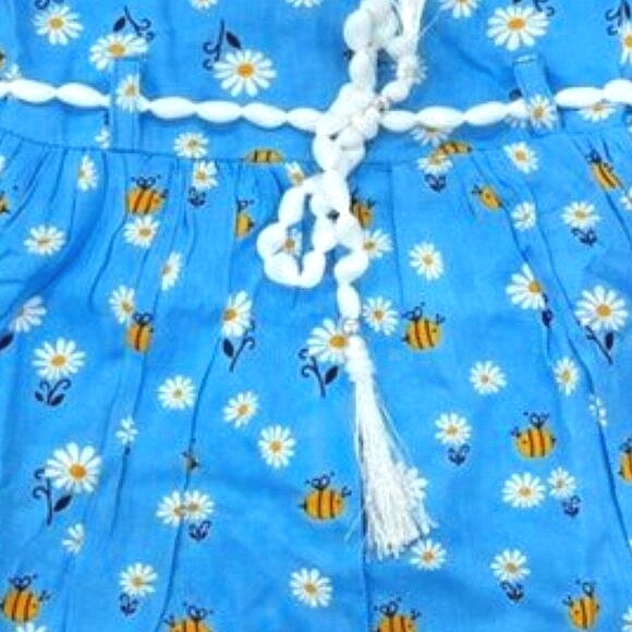 NWT Beautiful BEES & Flowers Printed Woven Dress with Tie Super Soft Cotton - Picture 3 of 3
